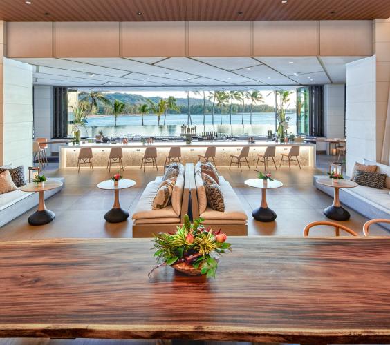 Off The Lip Lobby Bar