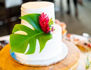 tropical wedding cake