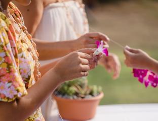 lei making