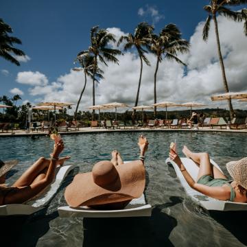 Oahu Resort Pool