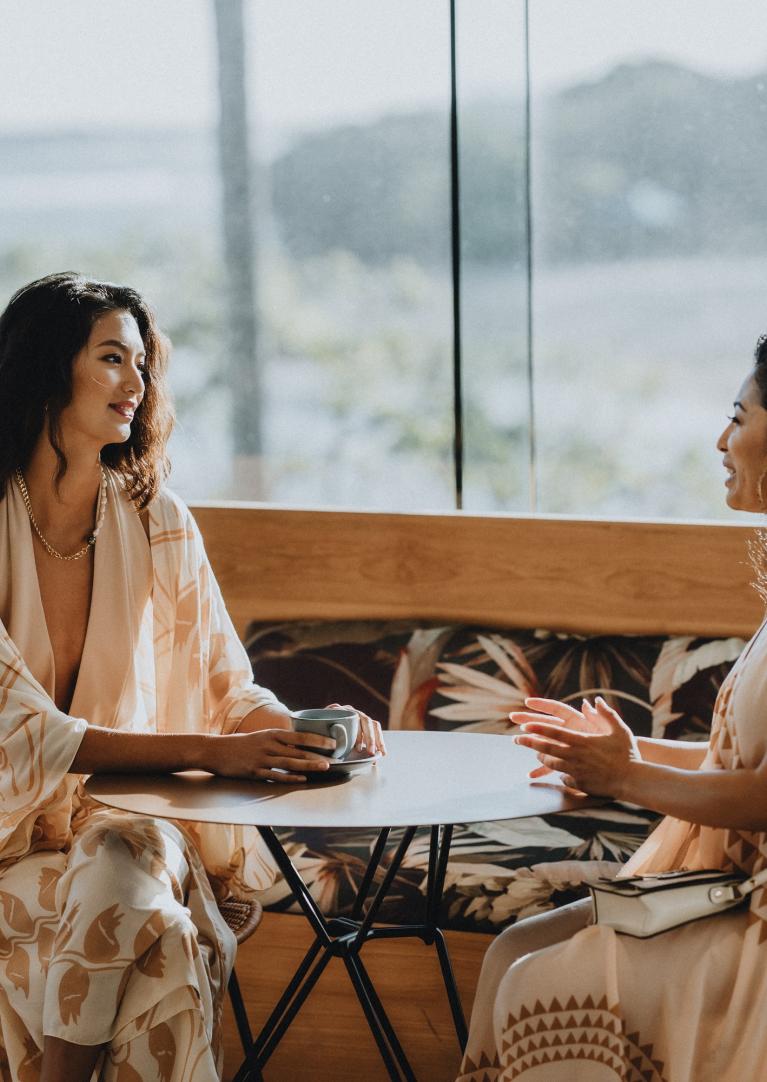 Women drinking coffee
