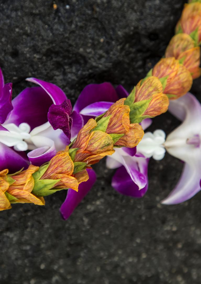 lei making