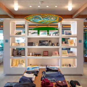 Surf House Retail