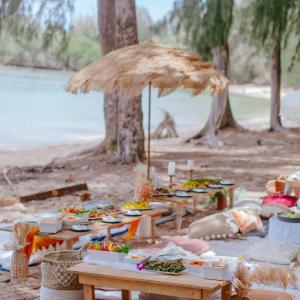 Beach picnic